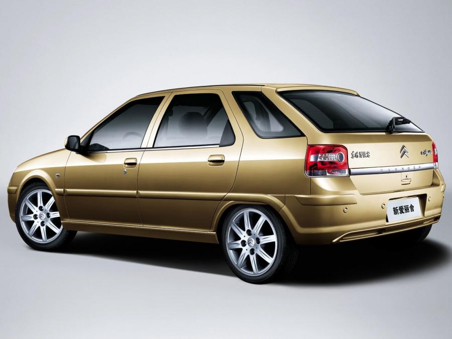  Citroen C-Elysee Hatchback 2009 года  (фото 2 из 9)